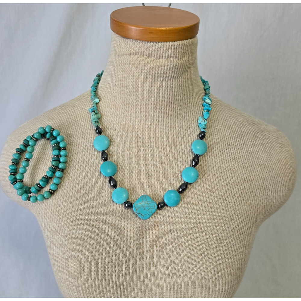 Turquoise Jewelry Set 20" Necklace and 2 Bracelets
